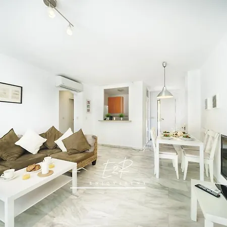 Apartamento Enjoy2rent Fantastic Apartment, Lunamar *